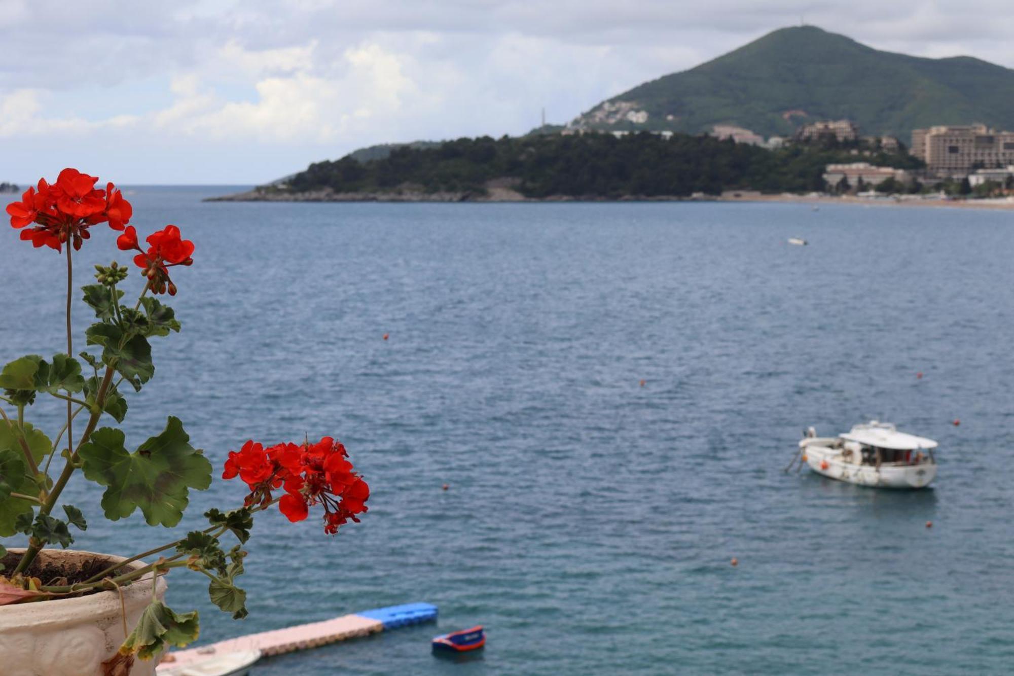 New Hotel Kuc By Marvel Budva Luaran gambar